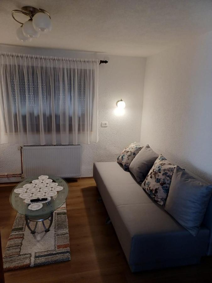 Apartman Soljac Perusic Buitenkant foto